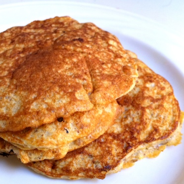 Low Carb, Low Fat, High Protein Pancake Recipe w/ no flour! - Blogilates