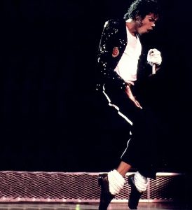 bad-badder-the-bad-world-tour-billie-jean-michael-jackson-19013348-873-955
