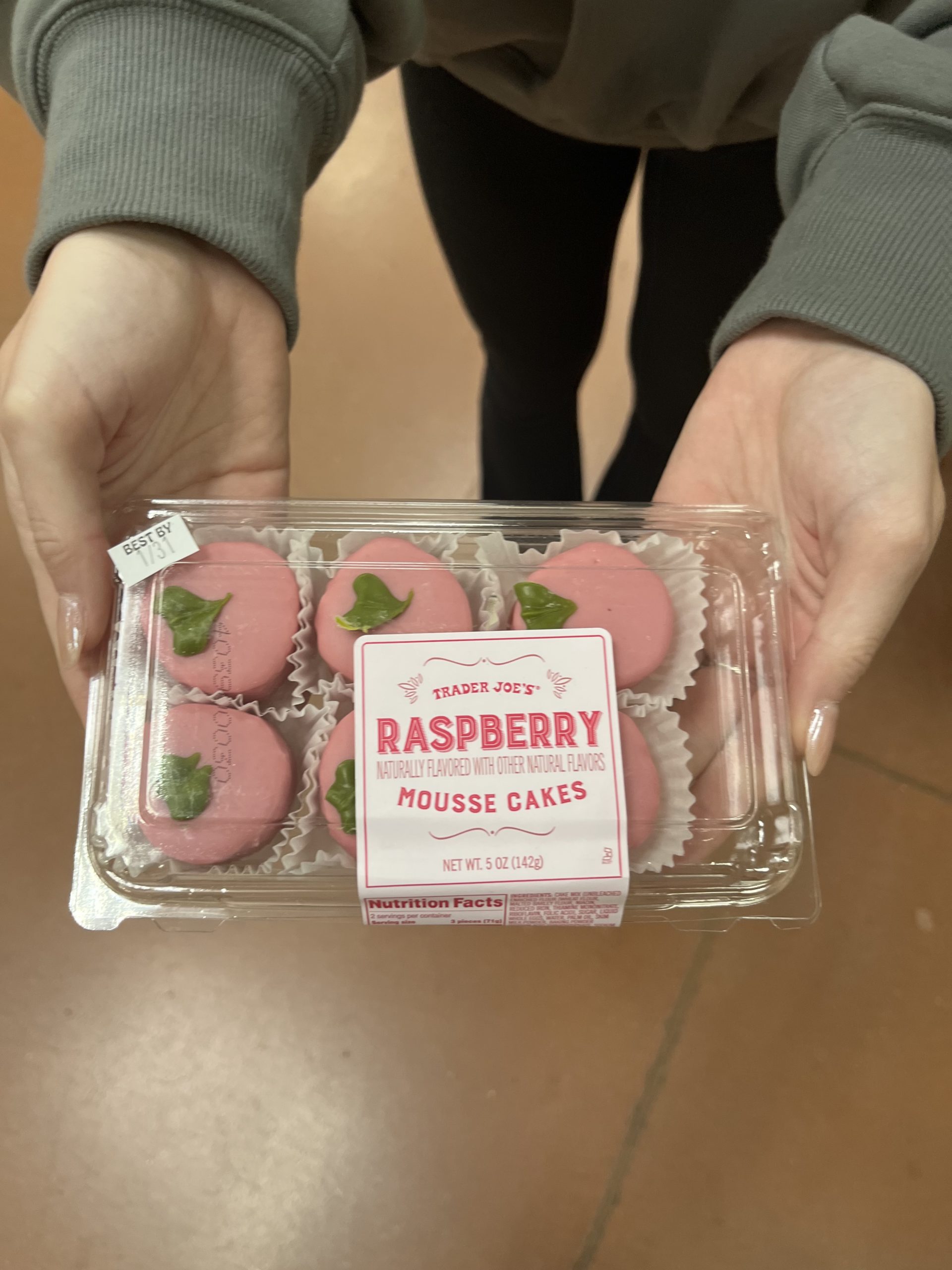 trader joe's raspberry mousse cakes valentine's day