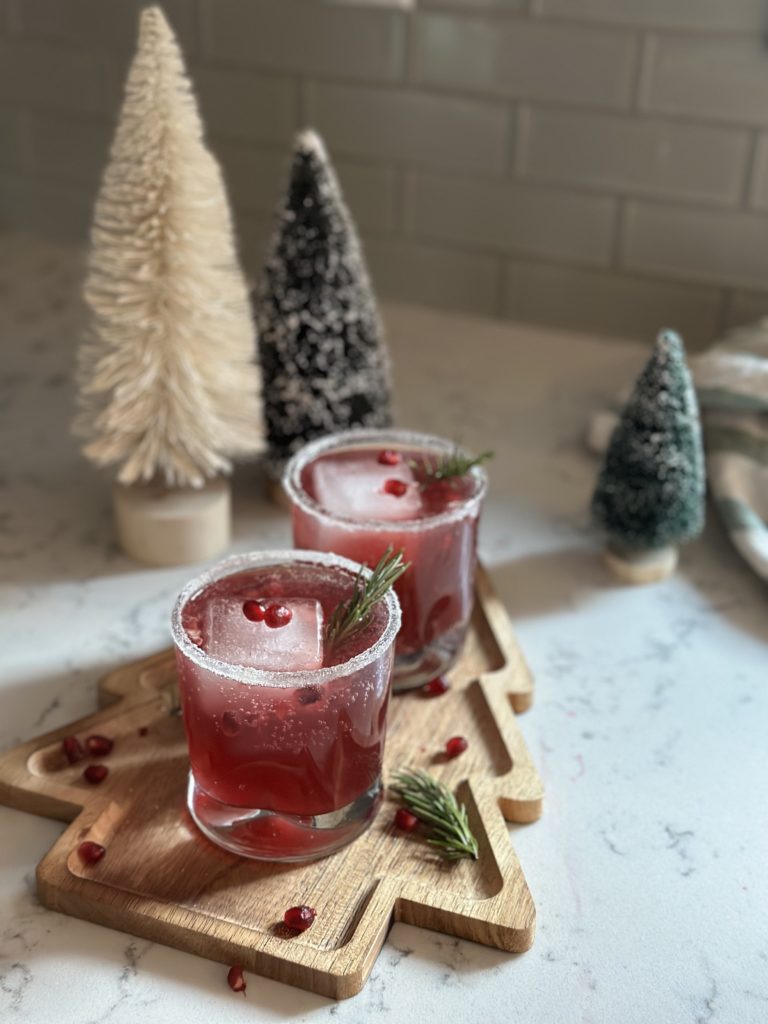 pomegranate ginger paloma blogilates mocktail non-alcoholic holiday drink