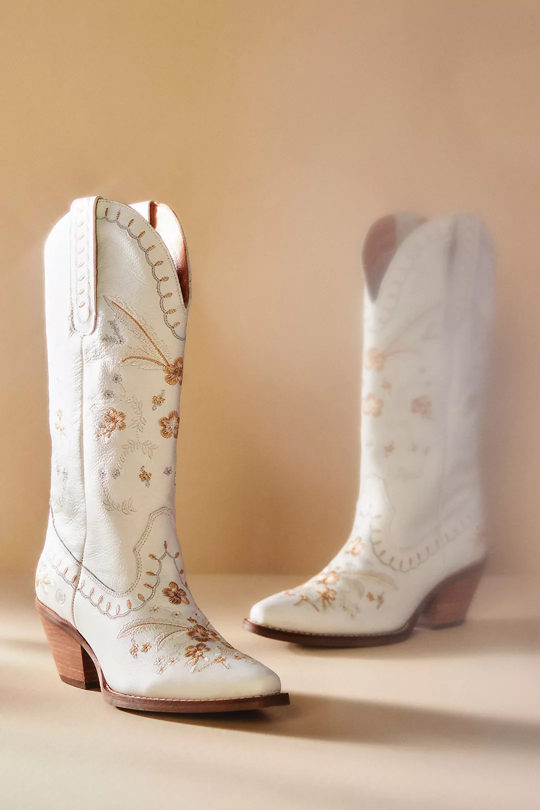 anthropologie white cowboy boots 70s fashion
