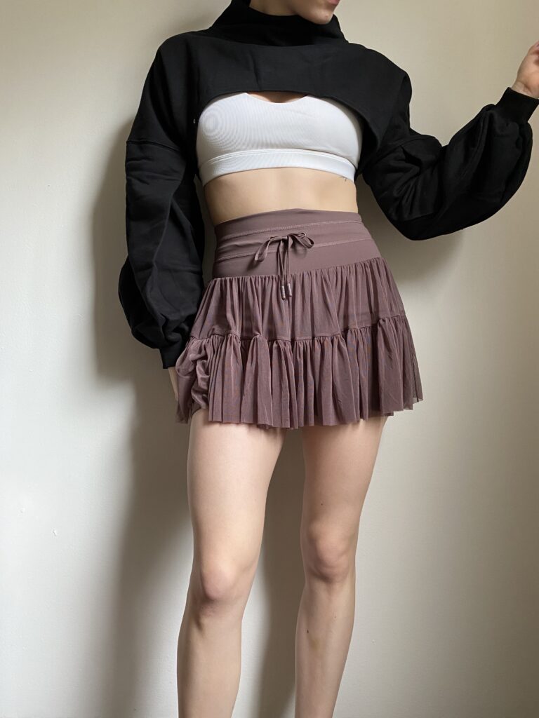 pirouette skort review