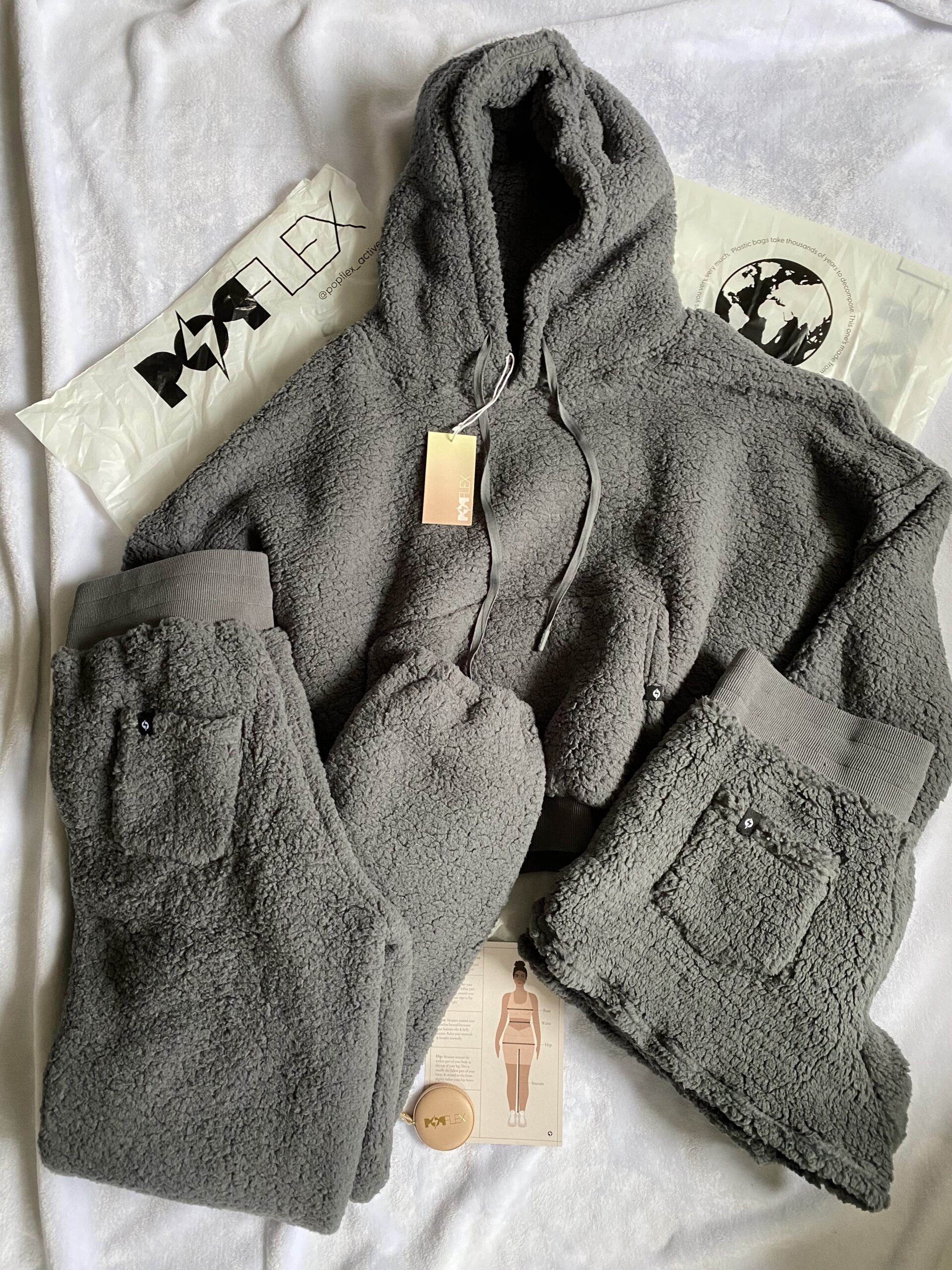 Cozy Vibes Only in This Faux Sherpa Set Blogilates