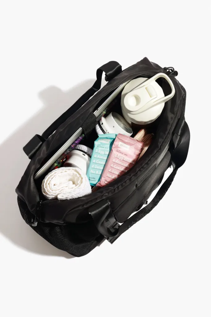 Delilah Duffle Black Blogilates